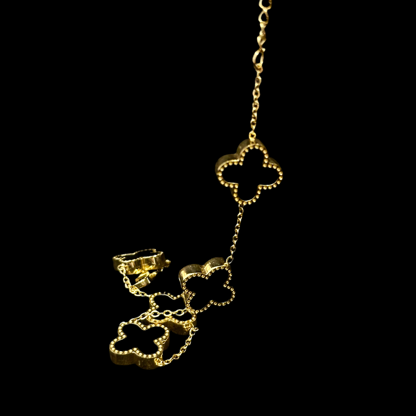 Black Clover Bracelet (Gold-Black)